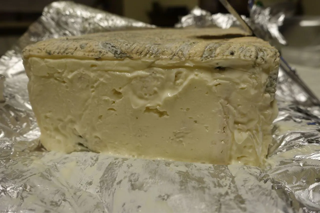 Il gorgonzola, che prende il nome da un paese alle porte di Milano